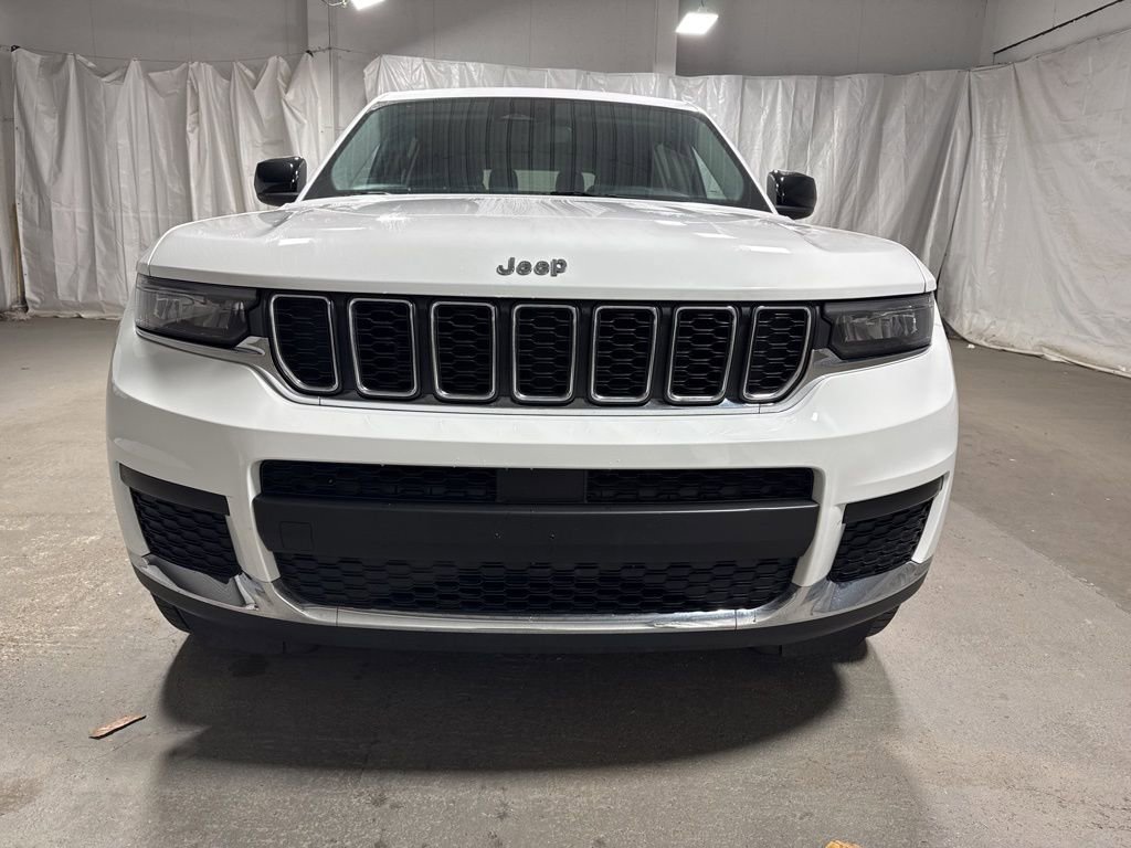 Used 2023 Jeep Grand Cherokee L Laredo w/ Luxury Tech Group I RWD video 2