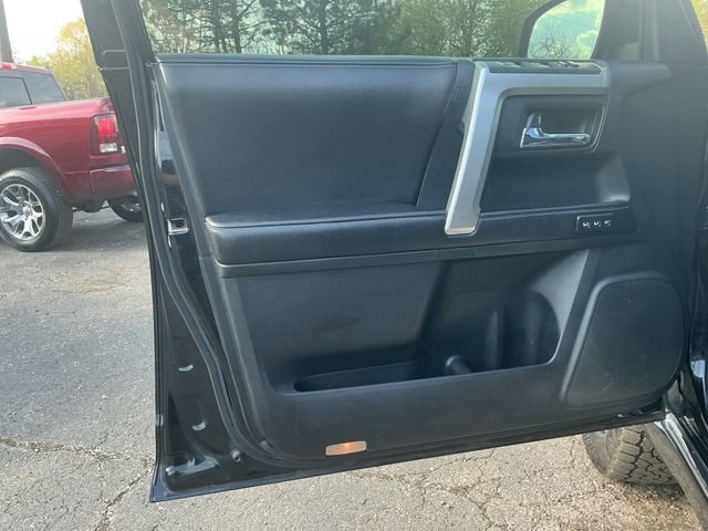 Used 2016 Toyota 4Runner Limited AWD/4WD image 11