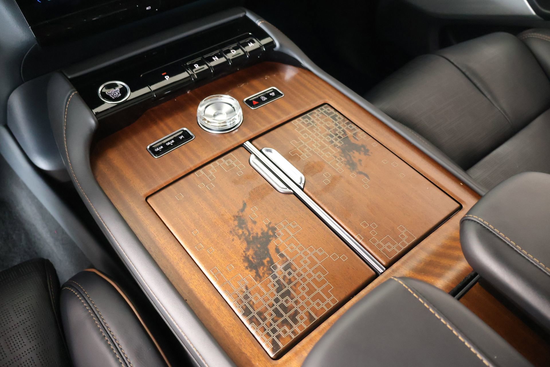 New 2026 Lincoln Navigator L Black Label AWD/4WD image 8