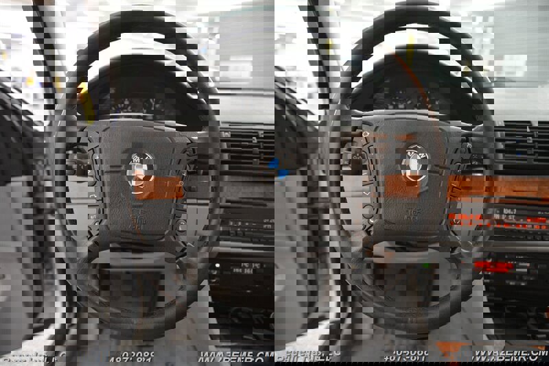 Used 1997 BMW 528i Sedan image 25