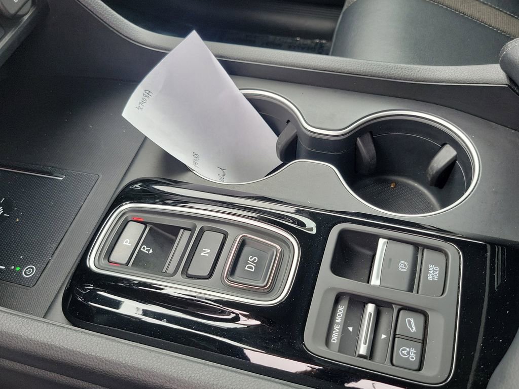 Certified 2025 Honda Pilot Touring image 32