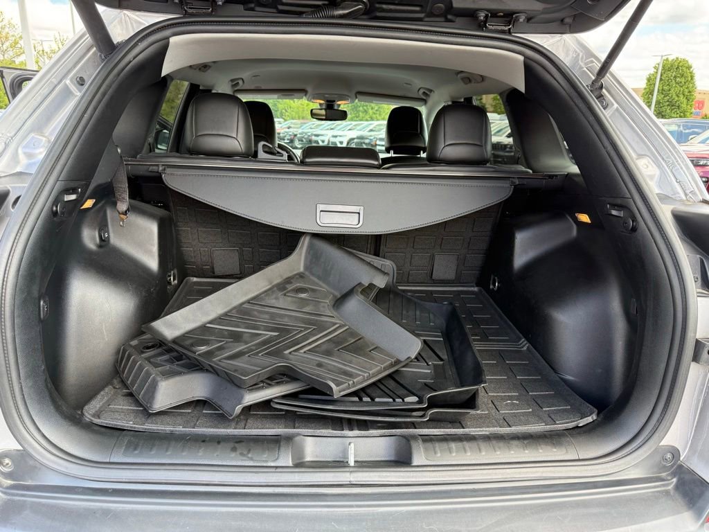 Used 2019 Jeep Cherokee Limited AWD/4WD image 24