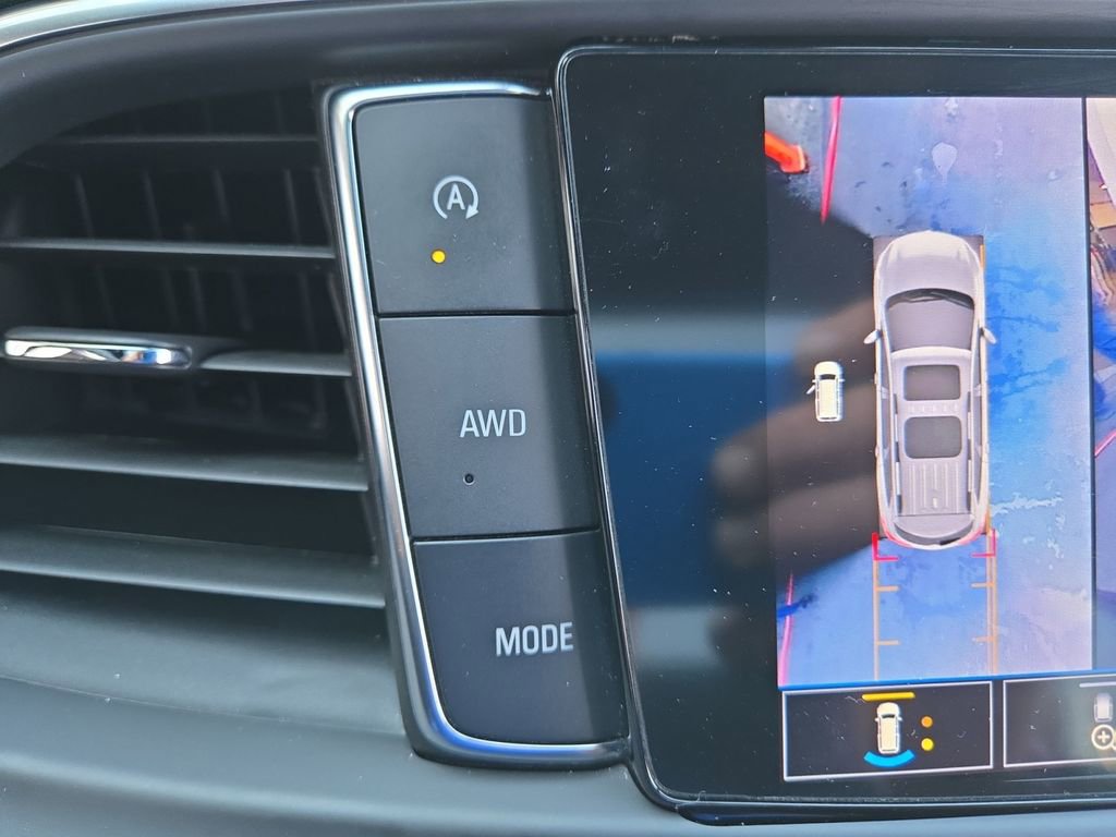 Used 2024 Buick Enclave Avenir w/ Avenir Technology Package image 25