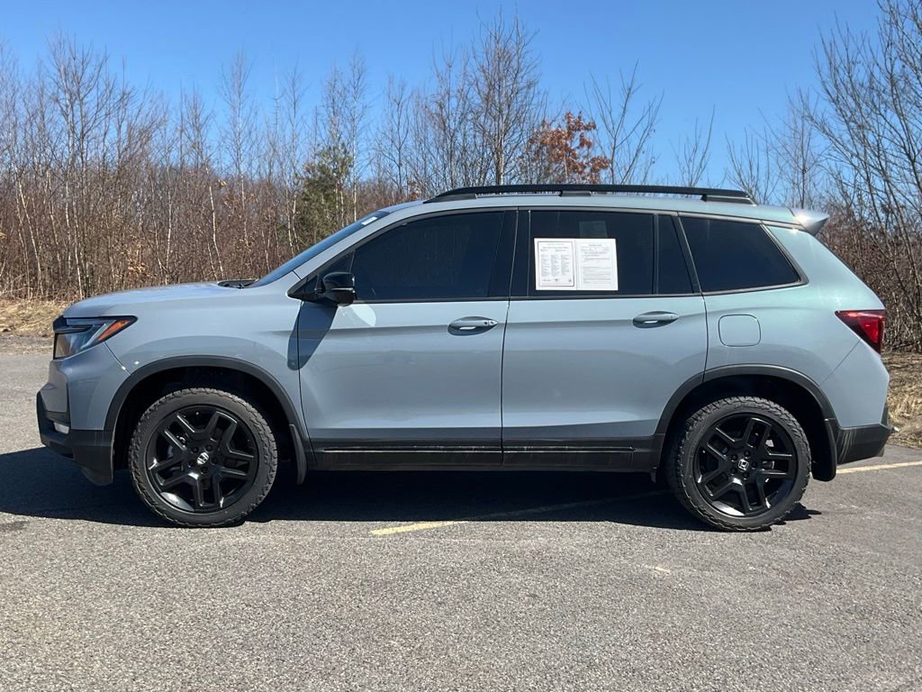 Used 2024 Honda Passport Black Edition image 29