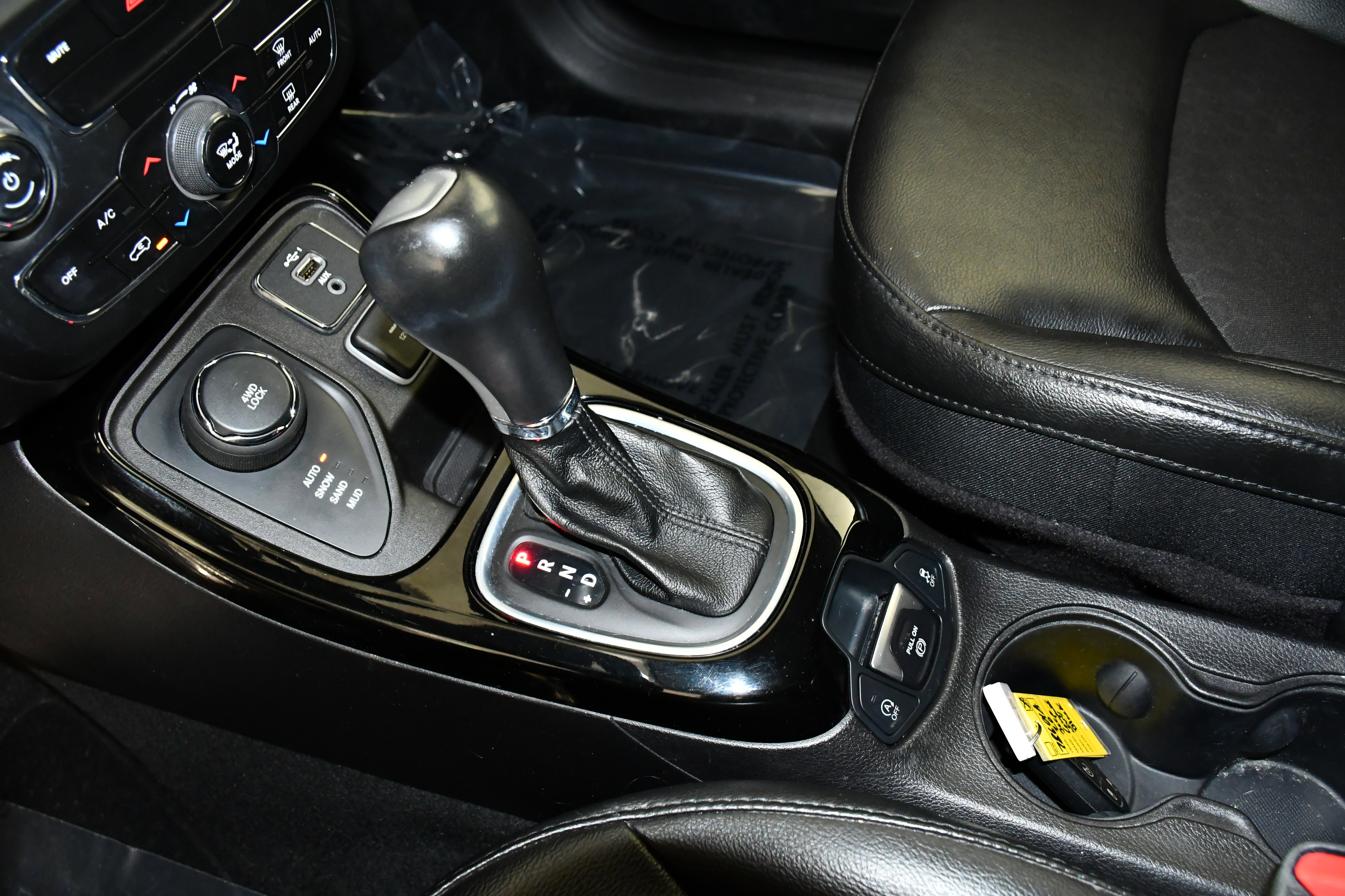 Used 2020 Jeep Compass Altitude image 32