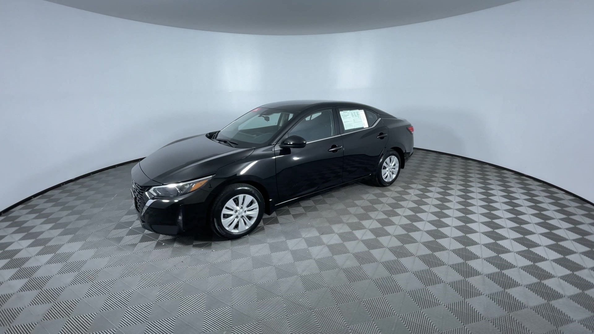 Certified 2025 Nissan Sentra S FWD image 4