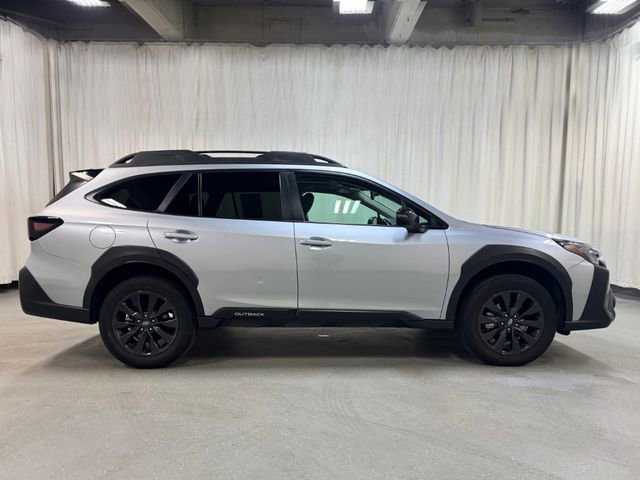Used 2025 Subaru Outback Onyx Edition AWD/4WD image 3