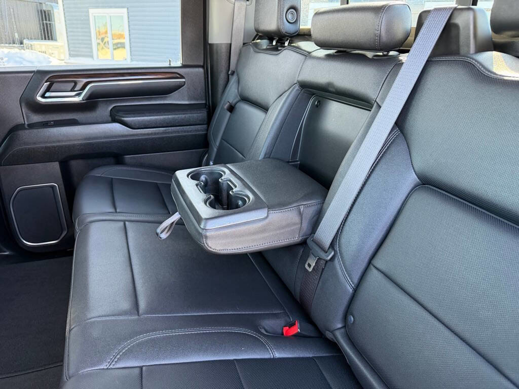 Used 2024 GMC Sierra 3500 SLT w/ SLT Premium Package image 42