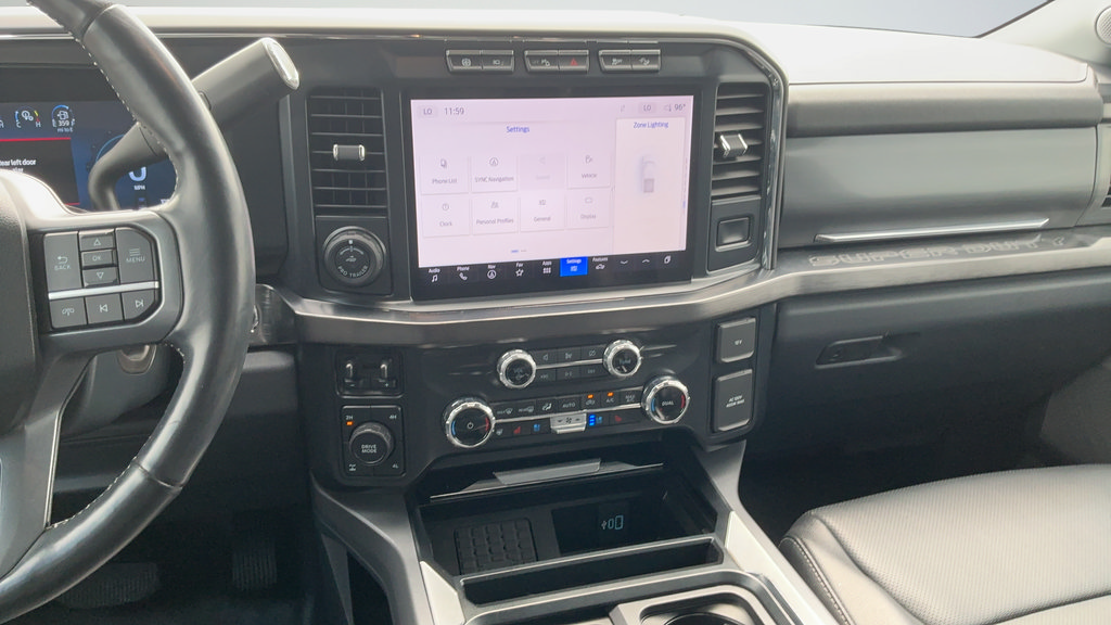 Used 2024 Ford F250 4x4 Crew Cab Super Duty image 8