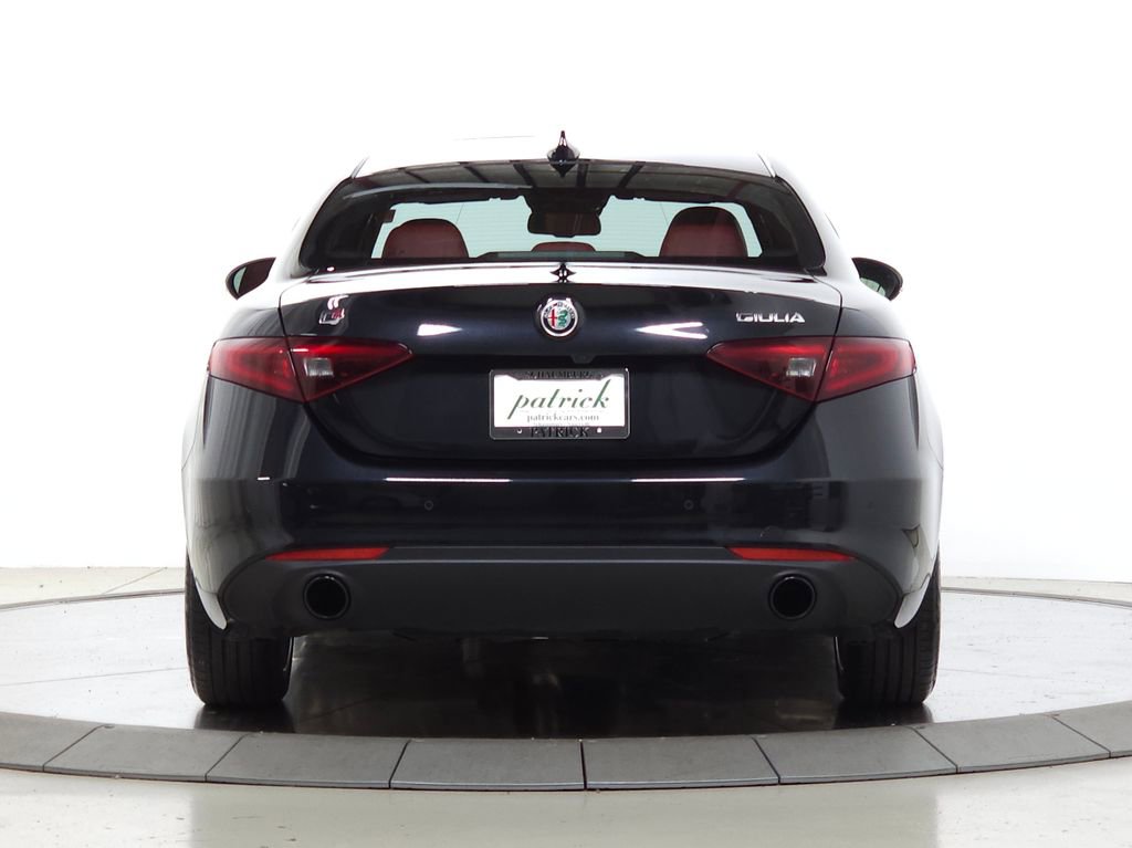 Used 2023 Alfa Romeo Giulia Sprint AWD/4WD image 8