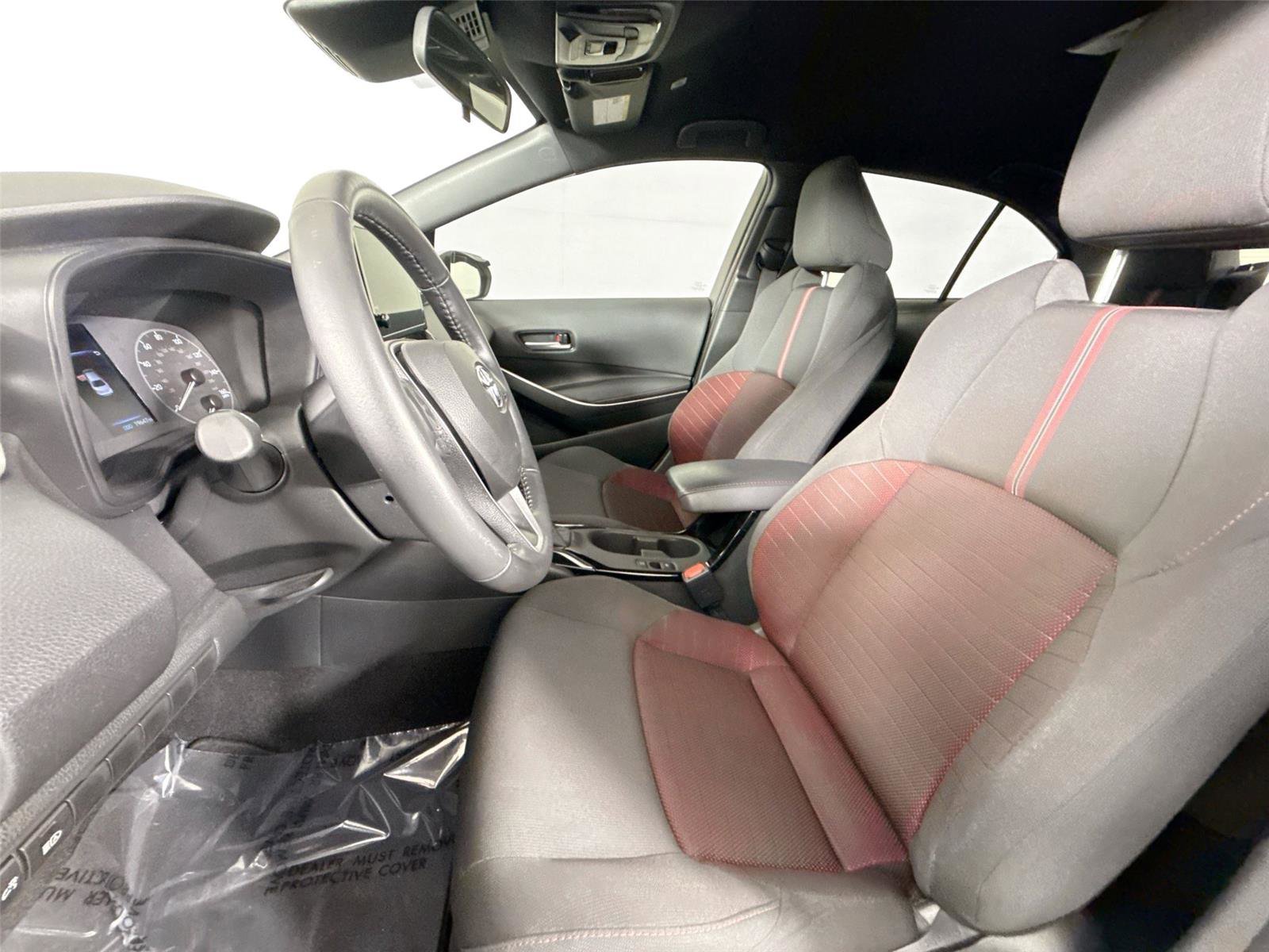 Certified 2024 Toyota Corolla SE image 3