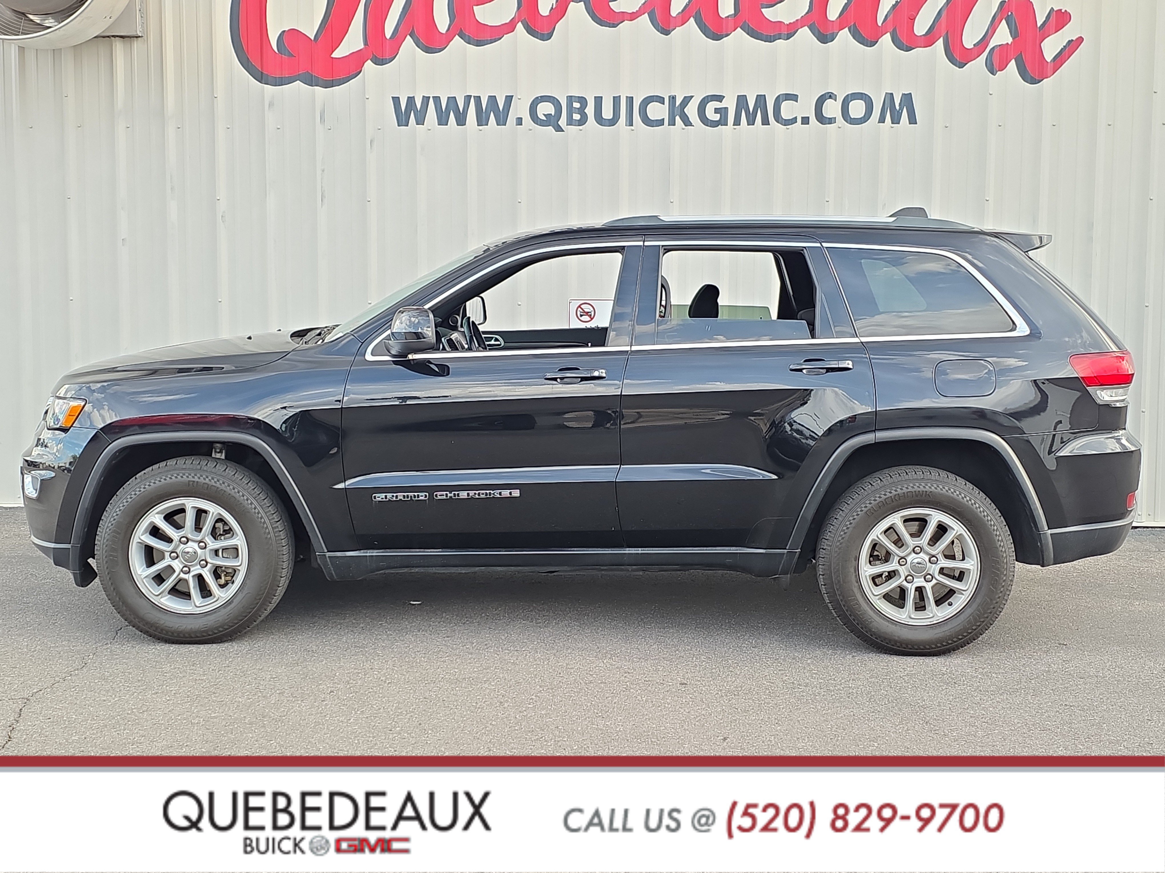 Used 2020 Jeep Grand Cherokee Laredo RWD image 4