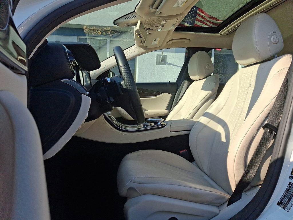 Used 2017 Mercedes-Benz E 300 image 13