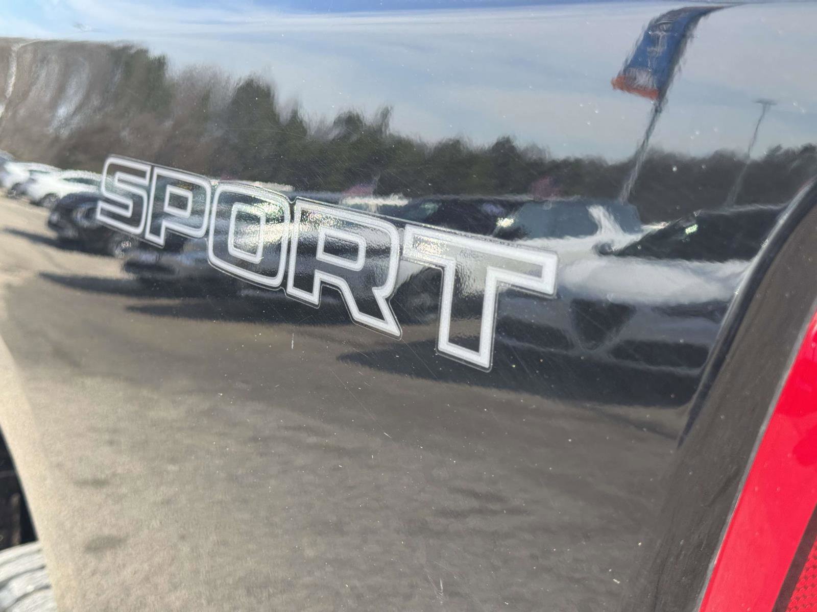 Used 2023 RAM 1500 Laramie AWD/4WD image 12