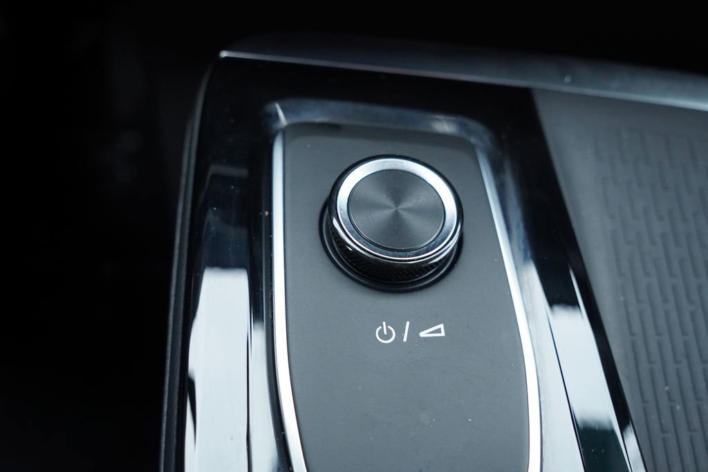 Certified 2025 Buick Enclave Preferred image 31