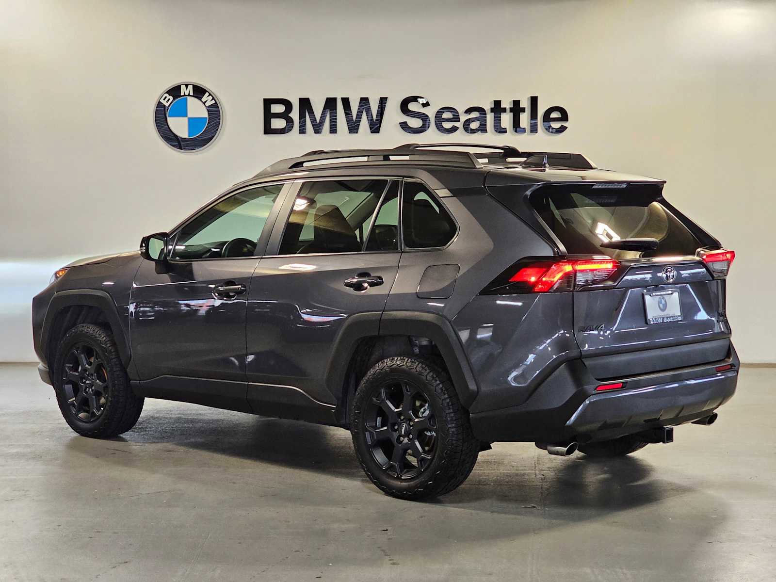 Used 2021 Toyota RAV4 TRD Off-Road w/ TRD Off-Road Weather Package image 4