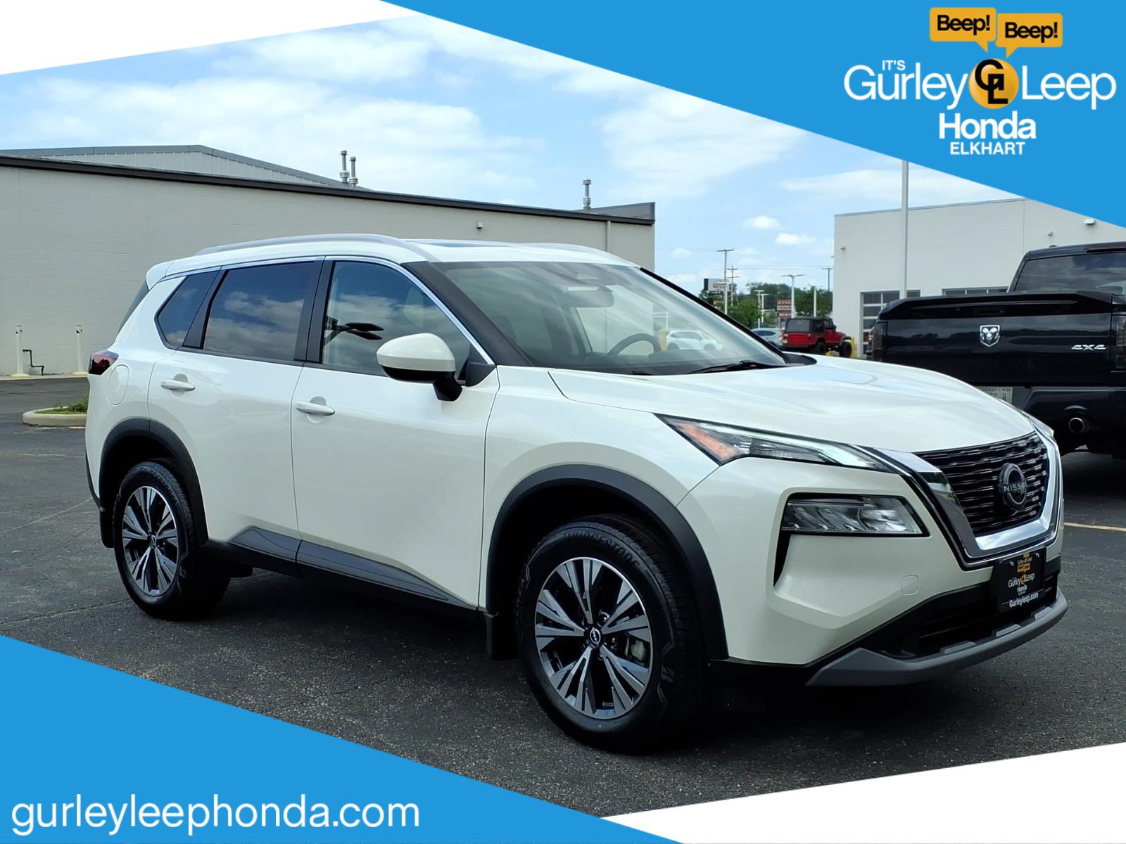 Used 2023 Nissan Rogue SV w/ SV Premium B Package AWD/4WD image 1
