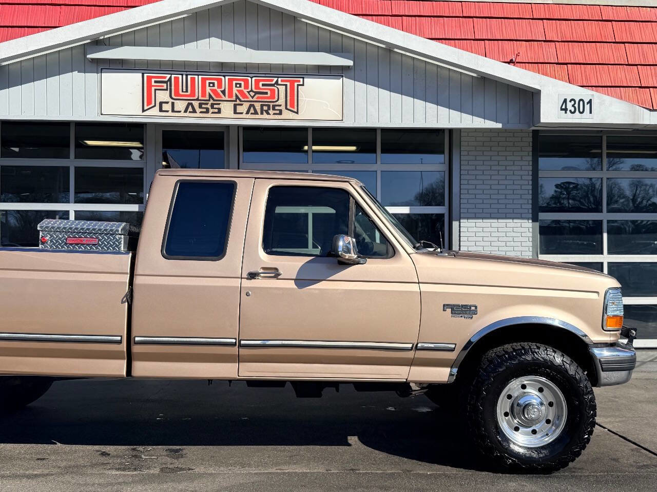 Used 1997 Ford F250 XLT image 11