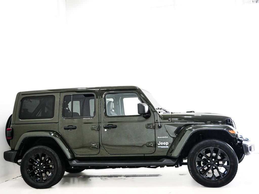 Used 2022 Jeep Wrangler Unlimited Sahara w/ Cold Weather Group AWD/4WD image 5