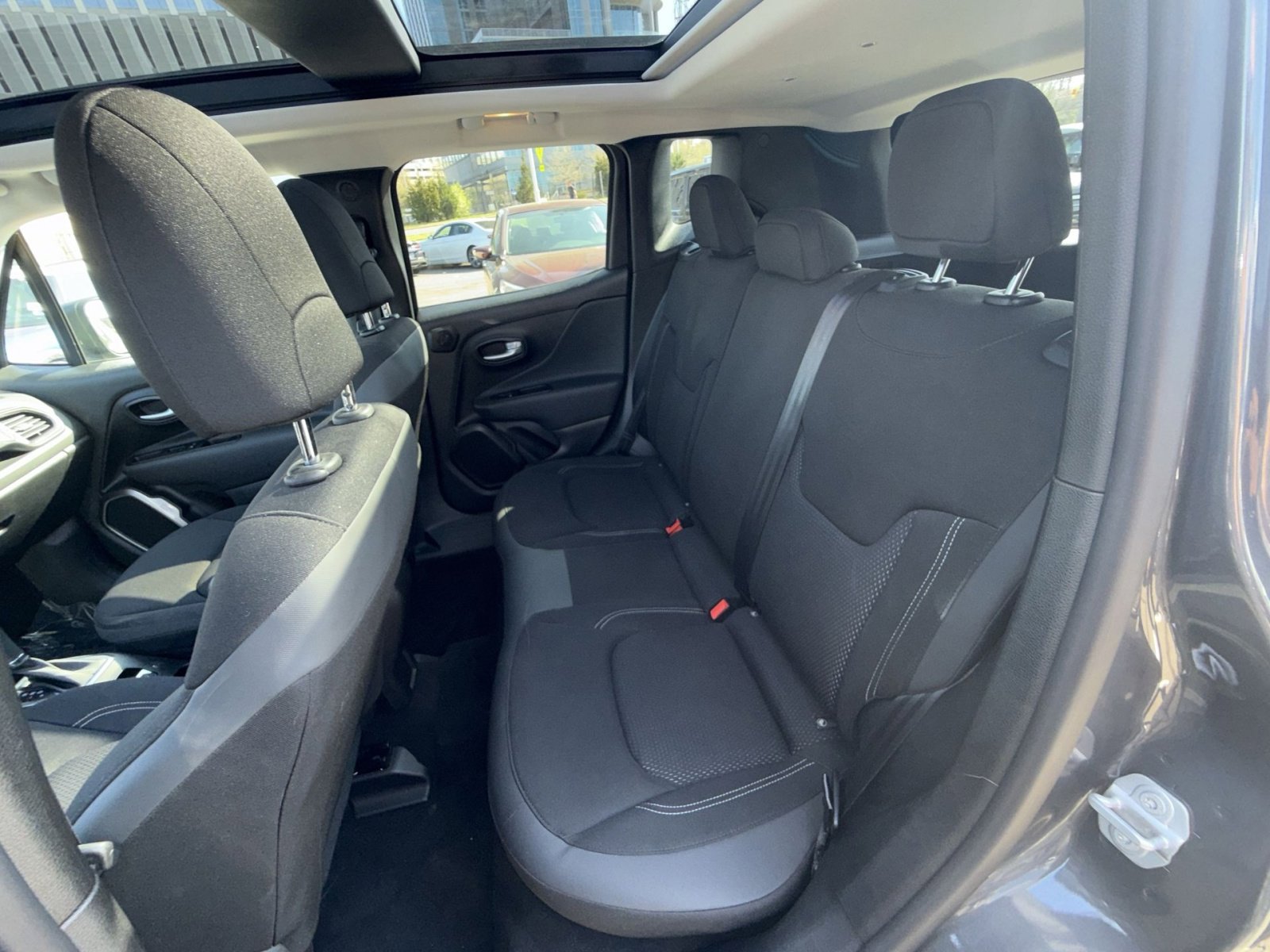 Used 2023 Jeep Renegade Latitude w/ Sun/Sound Group image 25