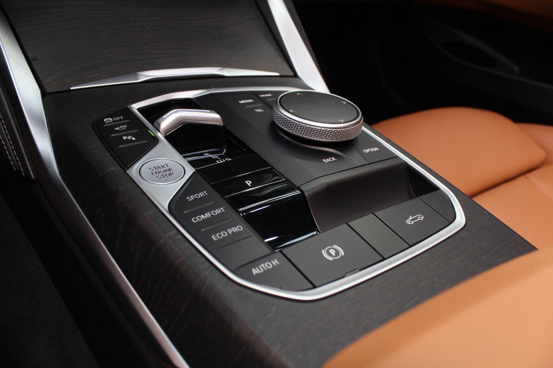 Used 2024 BMW M440i Convertible w/ Premium Package RWD image 89