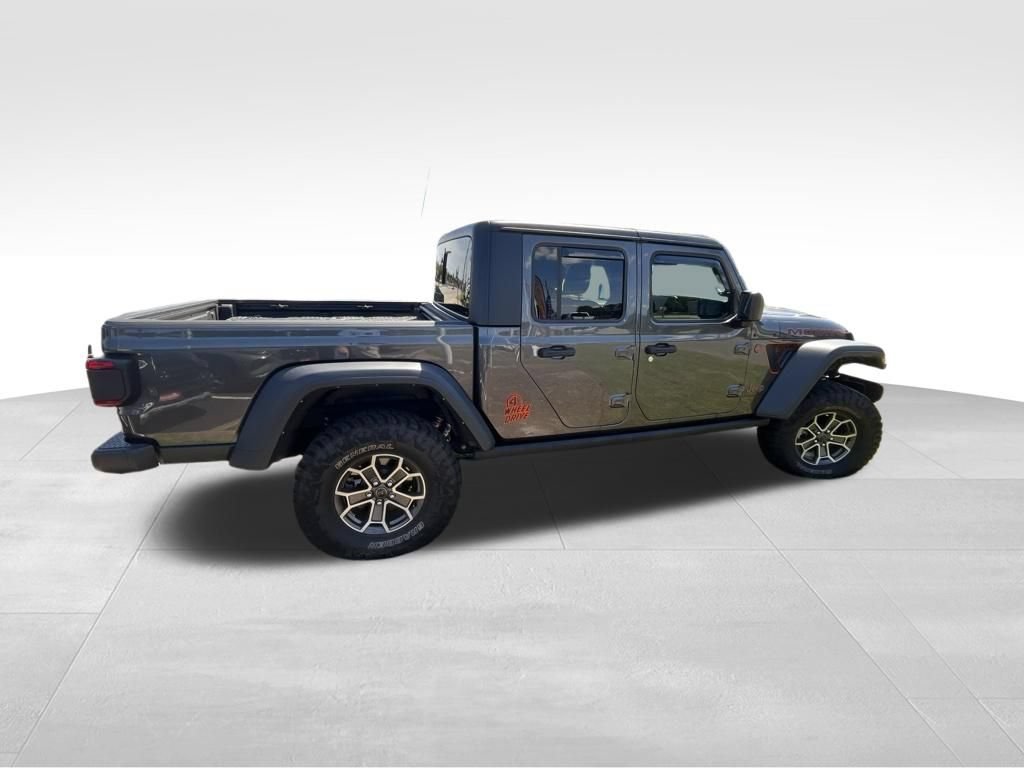 Used 2024 Jeep Gladiator Mojave w/ Technology Group AWD/4WD image 14