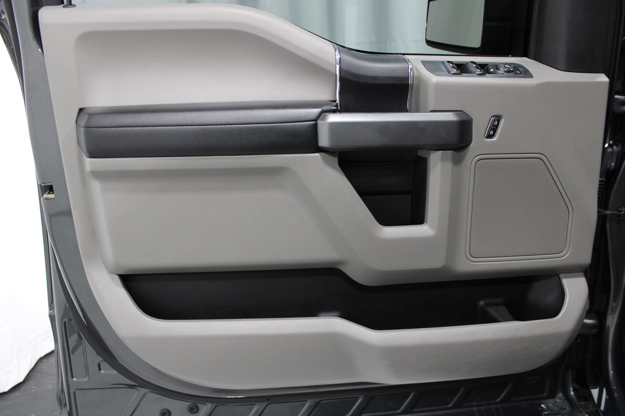 Used 2020 Ford F150 XLT AWD/4WD image 11