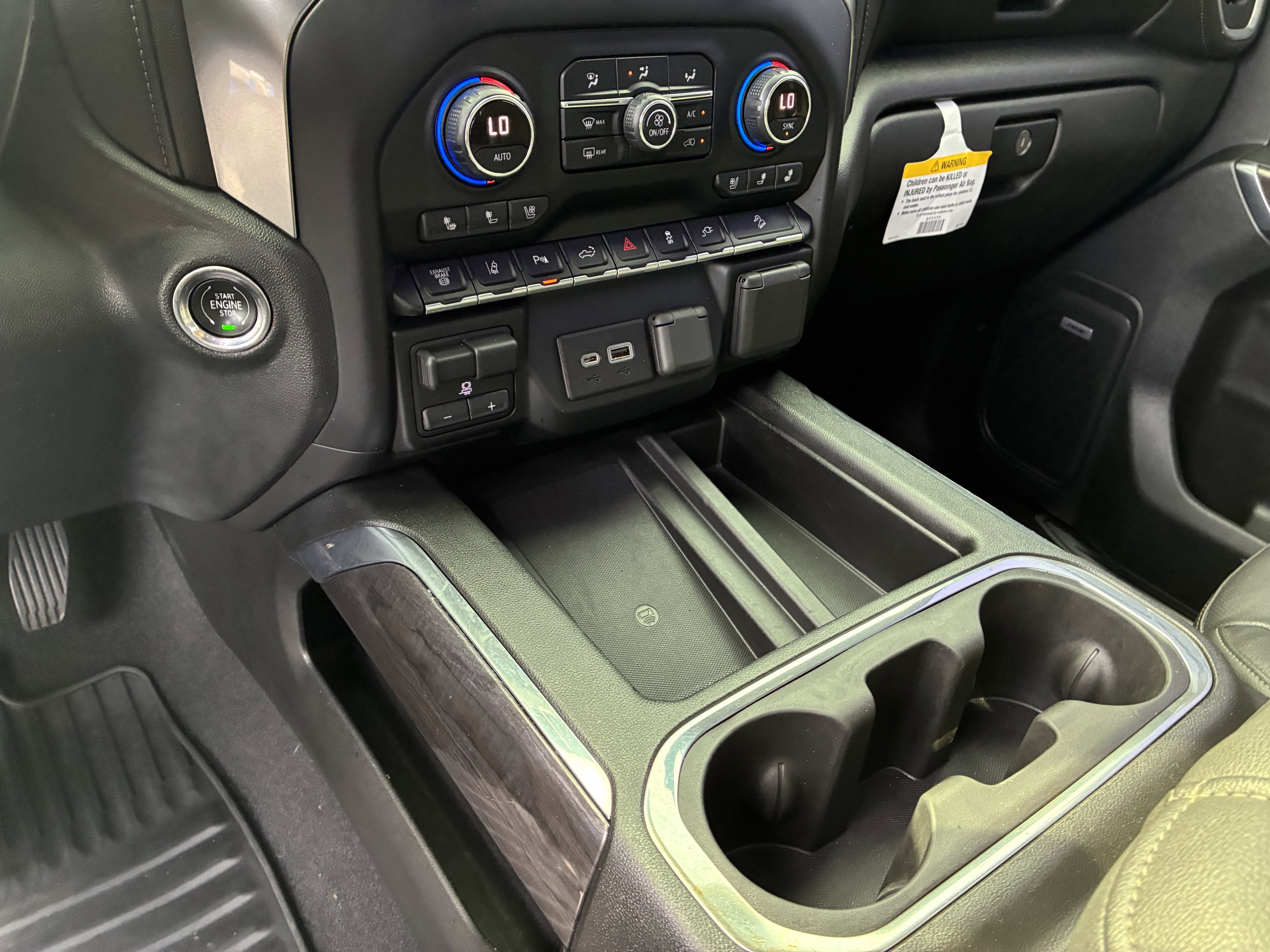 Used 2020 Chevrolet Silverado 2500 LTZ w/ LTZ Premium Package AWD/4WD image 36