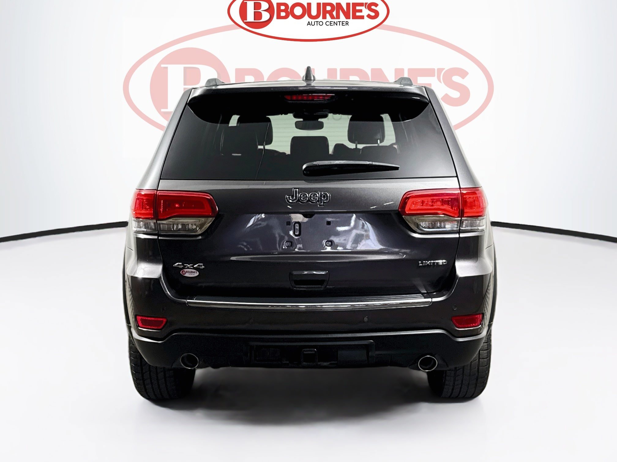 Used 2019 Jeep Grand Cherokee Limited w/ Trailer Tow Group IV AWD/4WD image 11