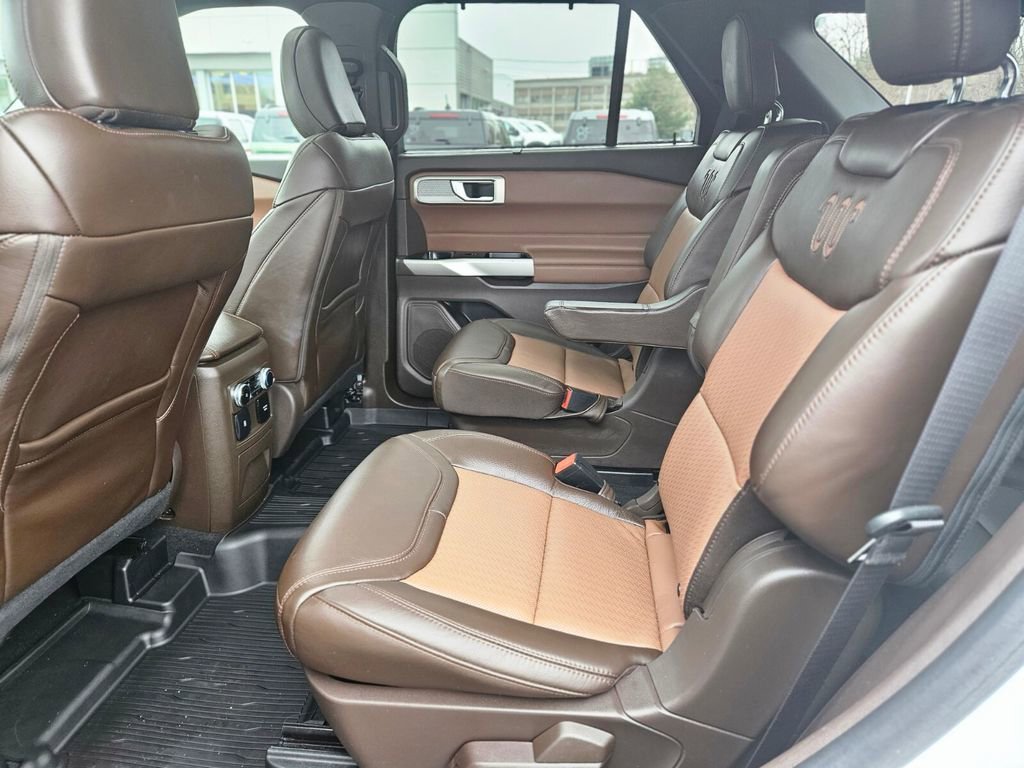 Used 2023 Ford Explorer King Ranch w/ Class IV Trailer Tow Package AWD/4WD image 14