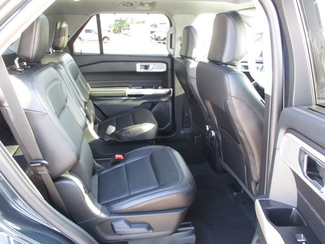 New 2024 Ford Explorer Limited w/ Equipment Group 301A RWD image 25