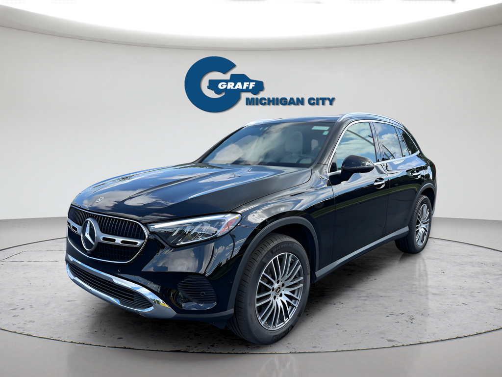 Used 2024 Mercedes-Benz GLC 300 4MATIC image 2