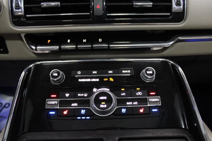 Used 2022 Lincoln Navigator L Reserve AWD/4WD image 40