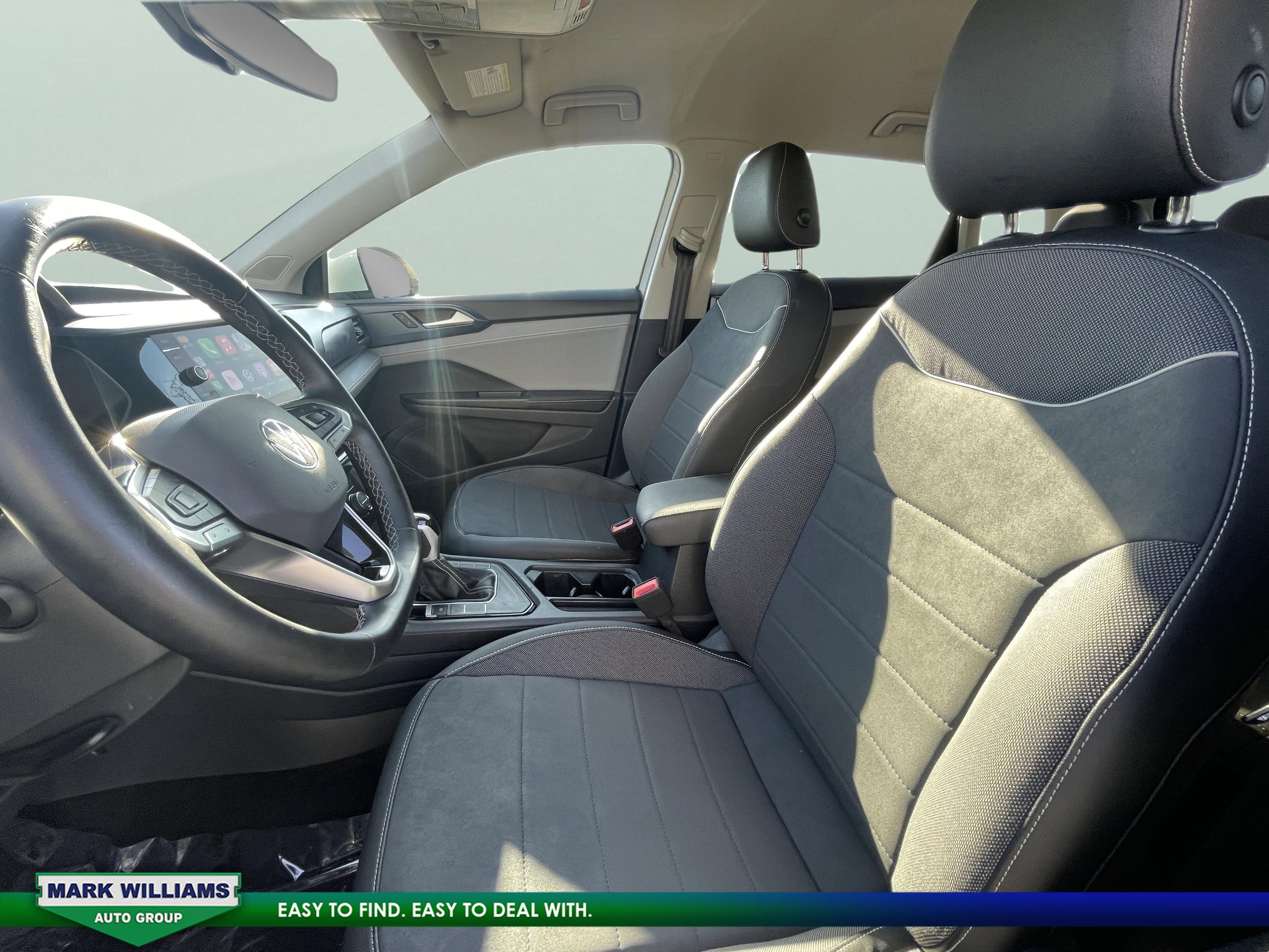 Used 2024 Volkswagen Taos SE image 14