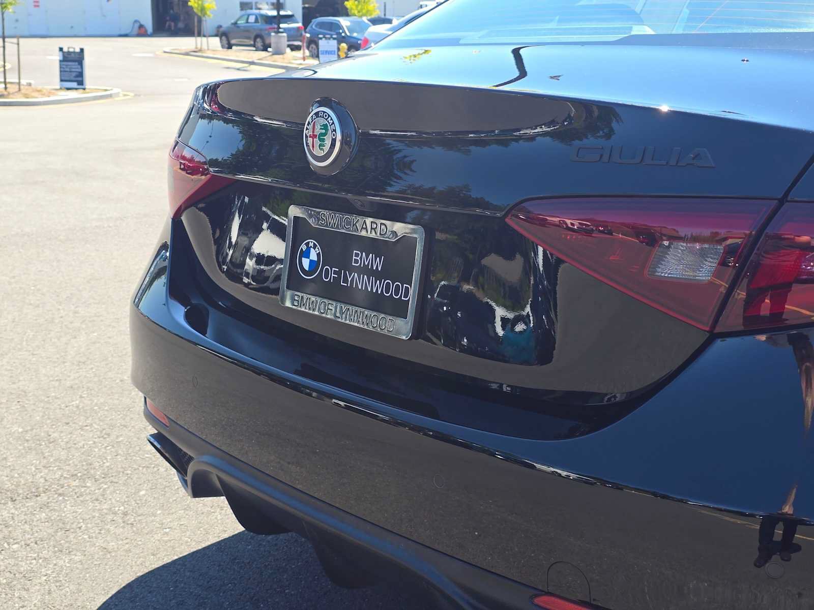 Used 2019 Alfa Romeo Giulia Ti Sport w/ Quick Order Package 22U Sport RWD image 13
