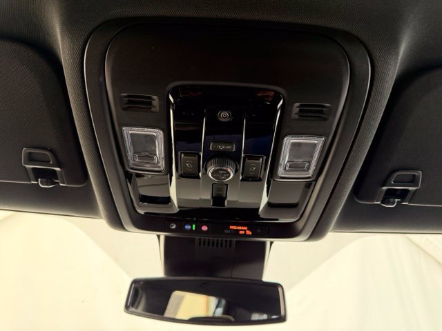 Used 2026 Chevrolet Suburban Premier AWD/4WD image 45