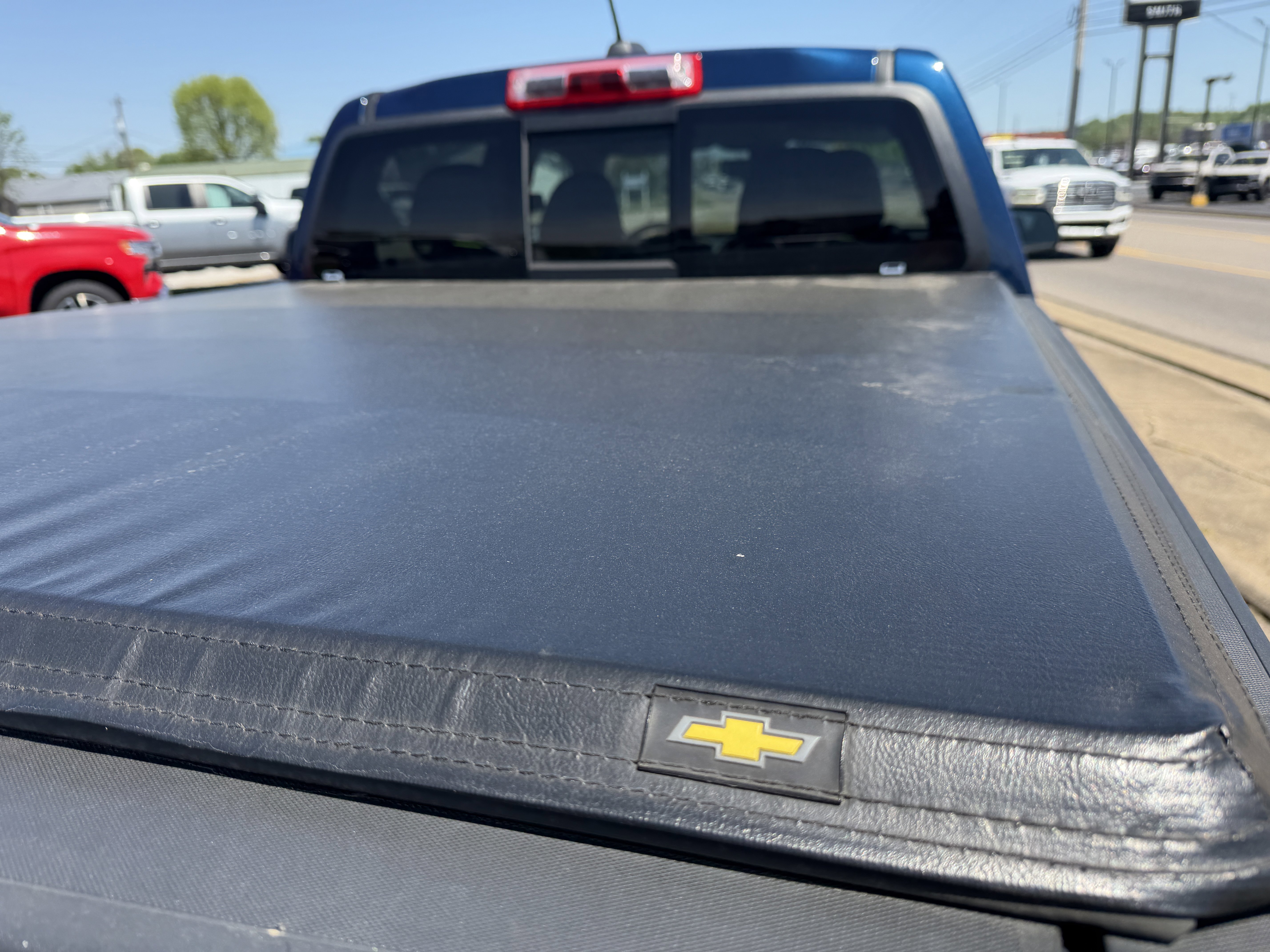 Used 2020 Chevrolet Colorado Z71 AWD/4WD image 8