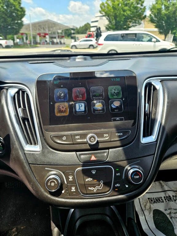 Used 2016 Chevrolet Malibu LT w/ Leather Package image 24