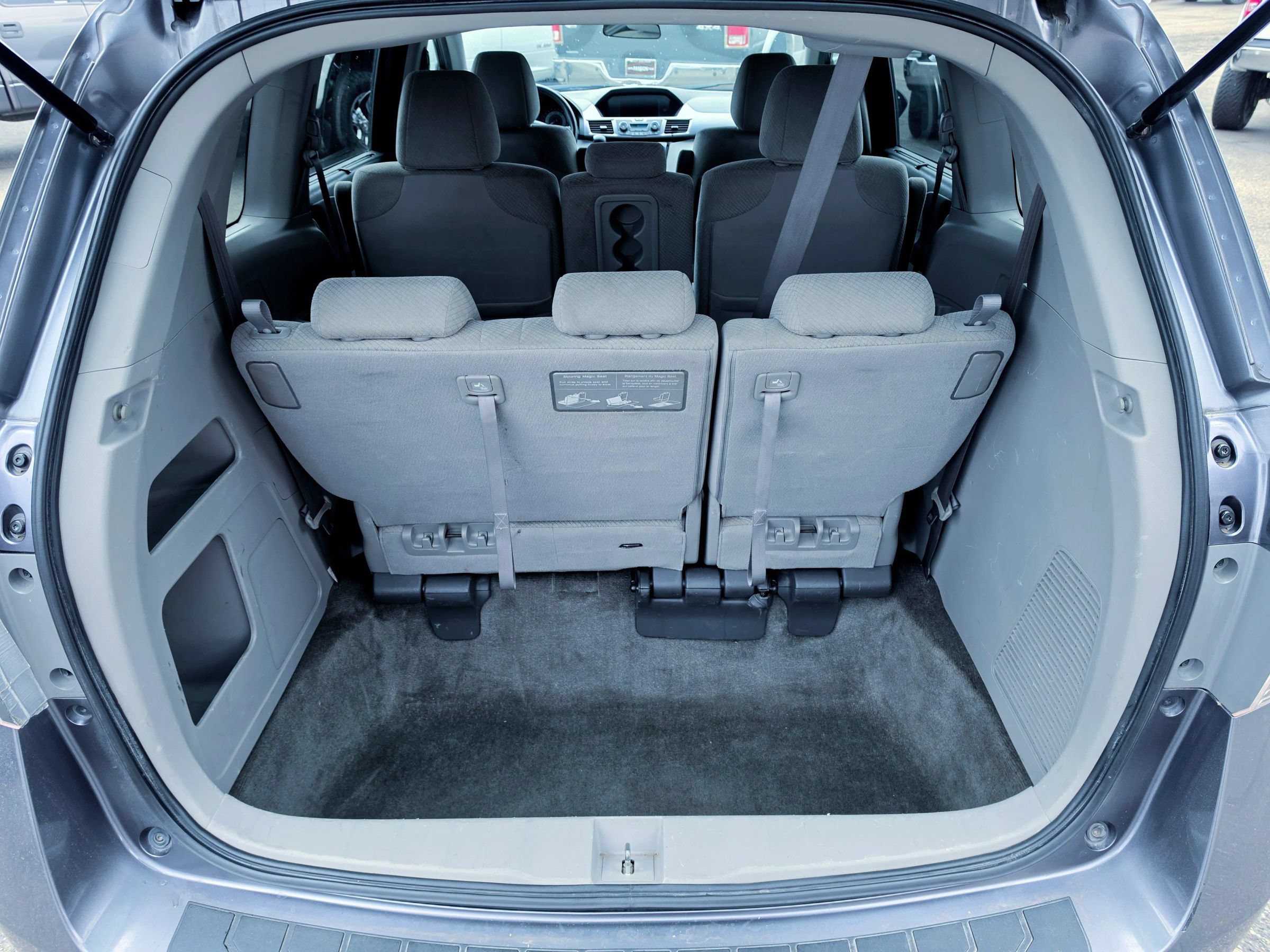 Used 2014 Honda Odyssey EX image 19