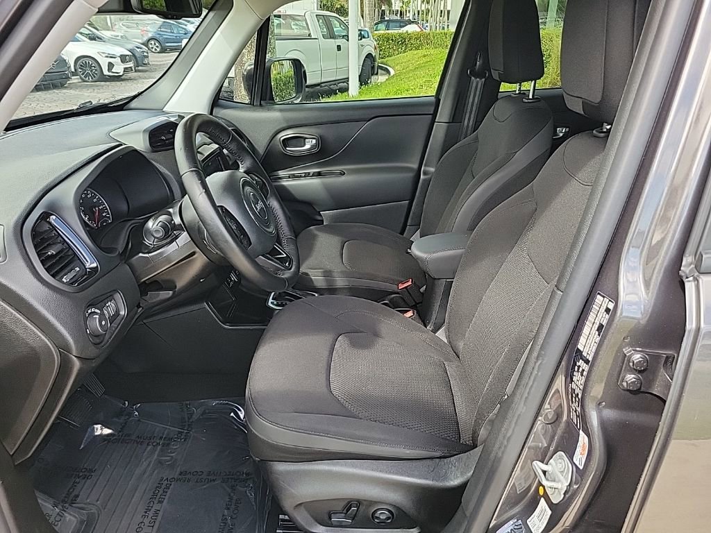 Used 2019 Jeep Renegade Altitude w/ Quick Order Package 2XM image 13