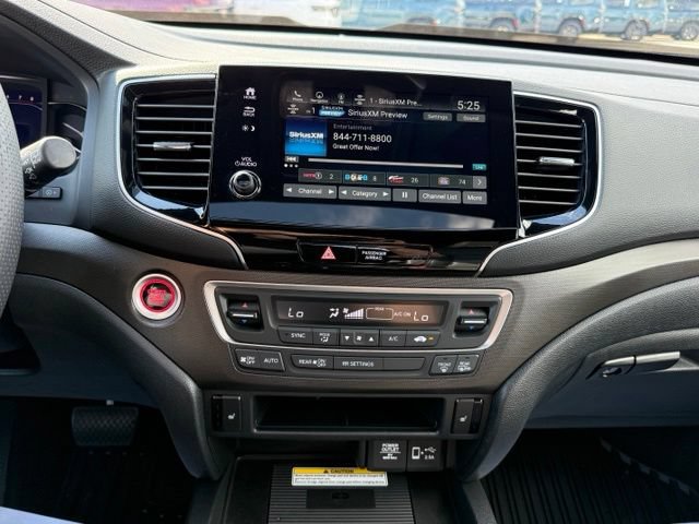 Used 2023 Honda Passport TrailSport image 18