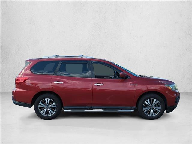 Used 2017 Nissan Pathfinder SV FWD image 4