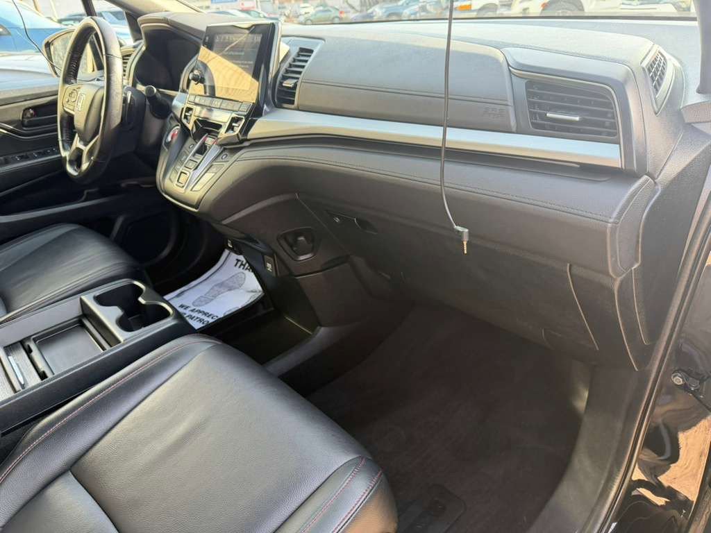 Used 2024 Honda Odyssey Sport image 22