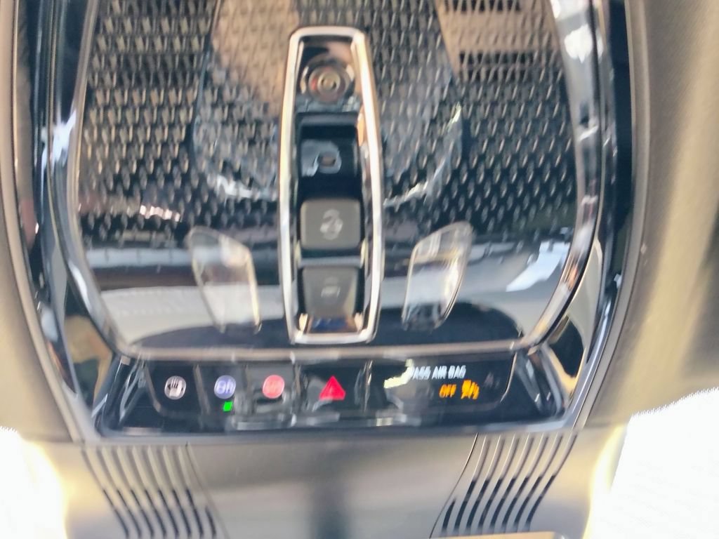 New 2027 Cadillac Vistiq Premium Luxury w/ LPO, Premium Carpet Package AWD/4WD image 30