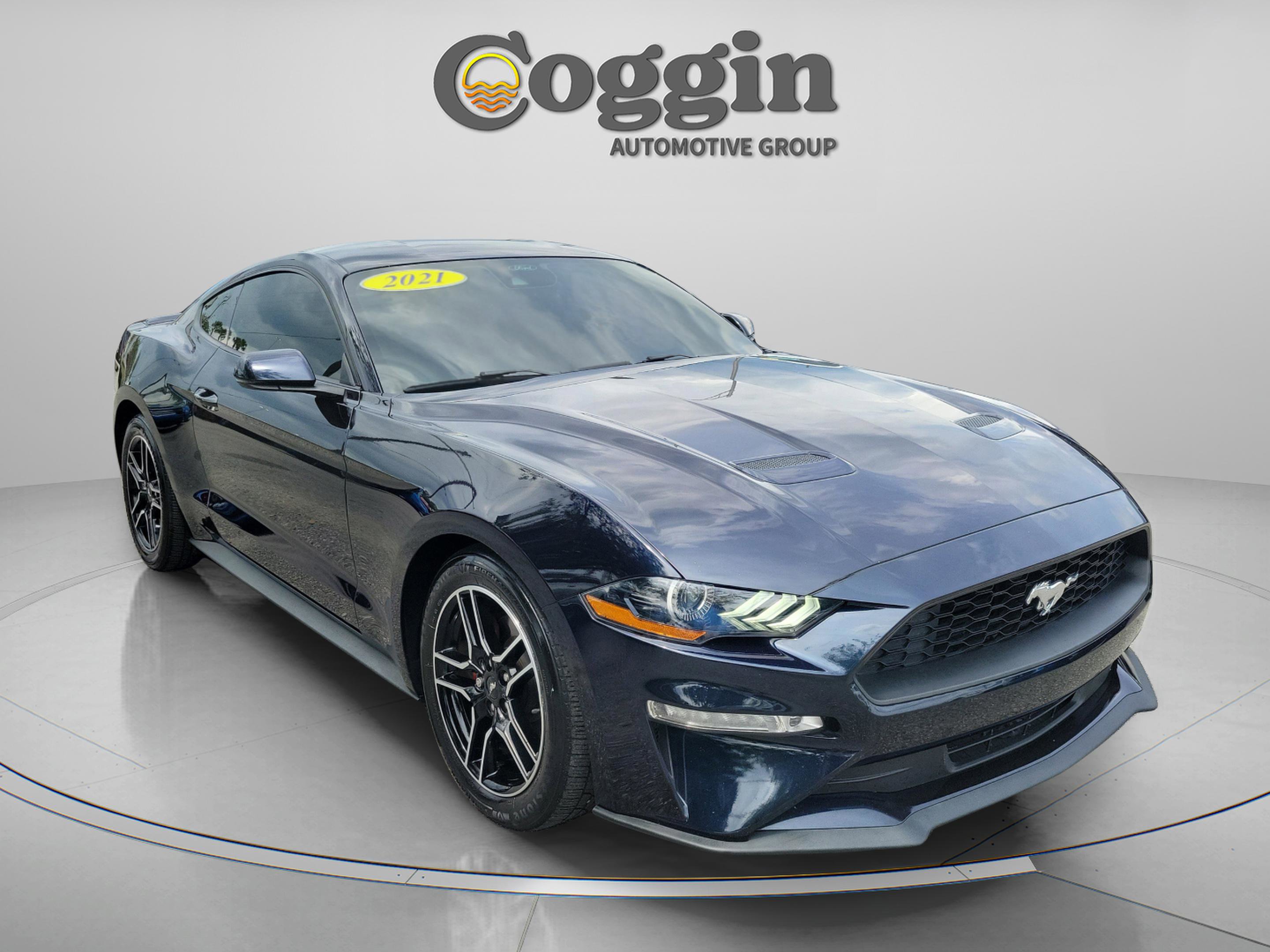 Used 2021 Ford Mustang Premium w/ Equipment Group 201A RWD image 4