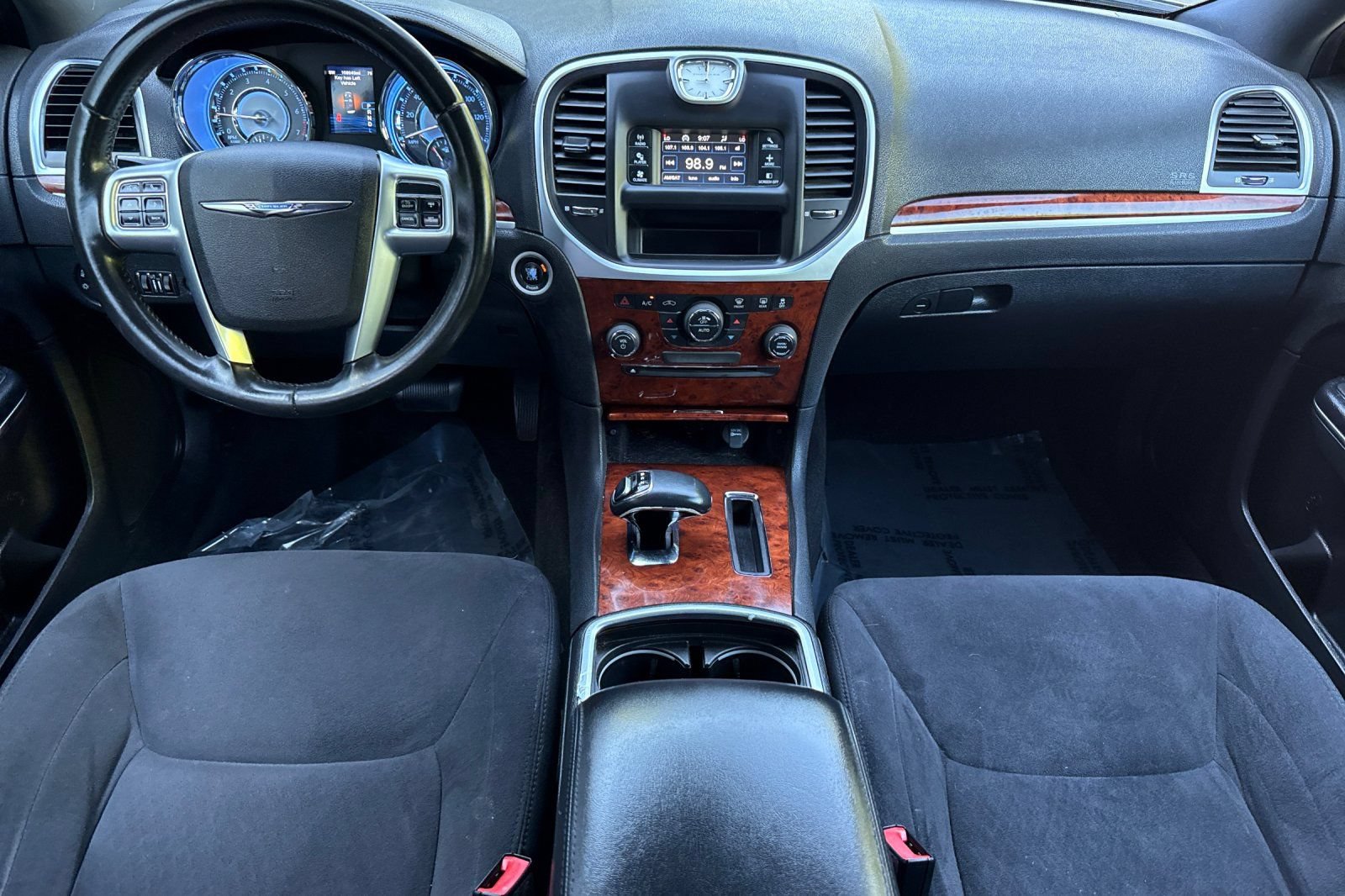 Used 2012 Chrysler 300 RWD image 14
