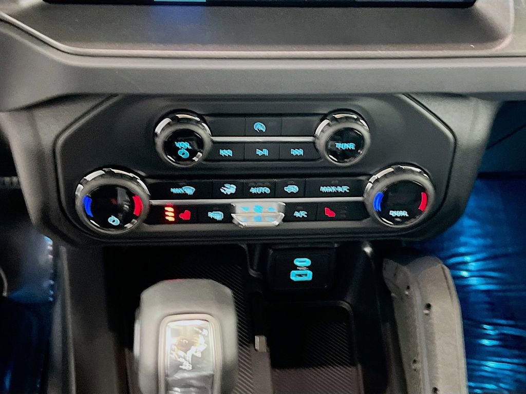 New 2025 Ford Bronco Big Bend w/ Black Diamond Package image 9