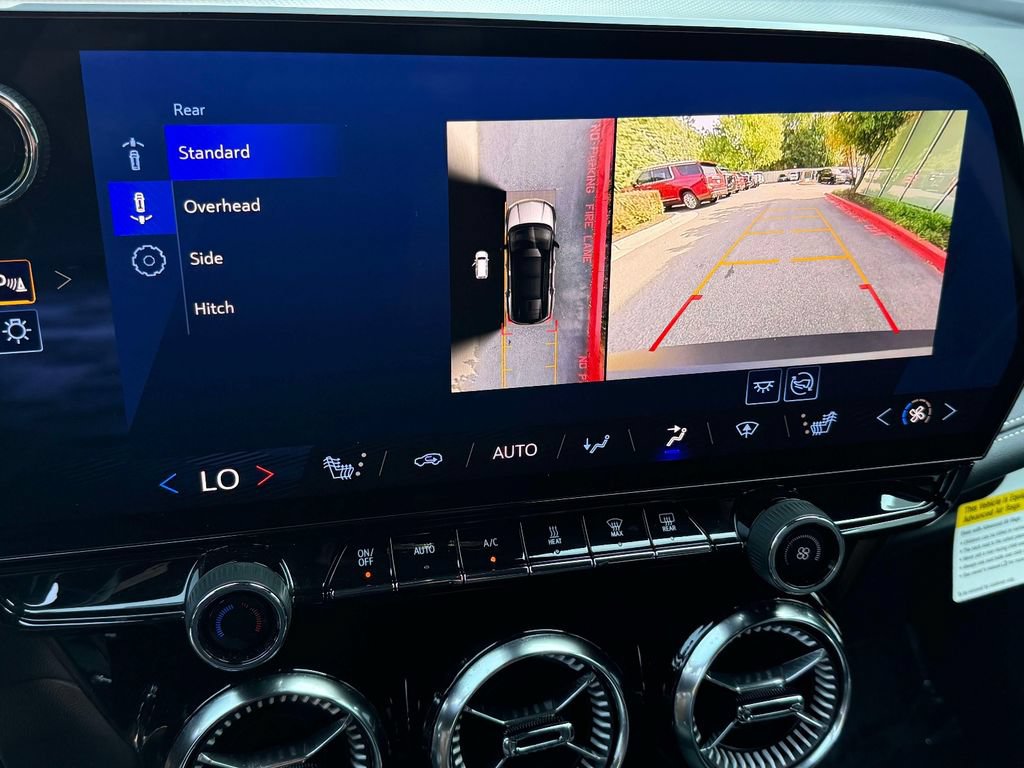 Used 2024 Chevrolet Blazer EV LT AWD/4WD image 7