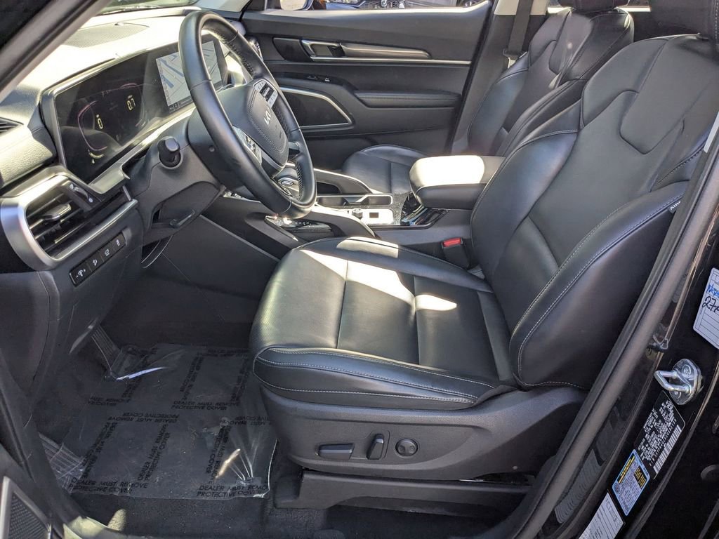 Used 2025 Kia Telluride S image 22
