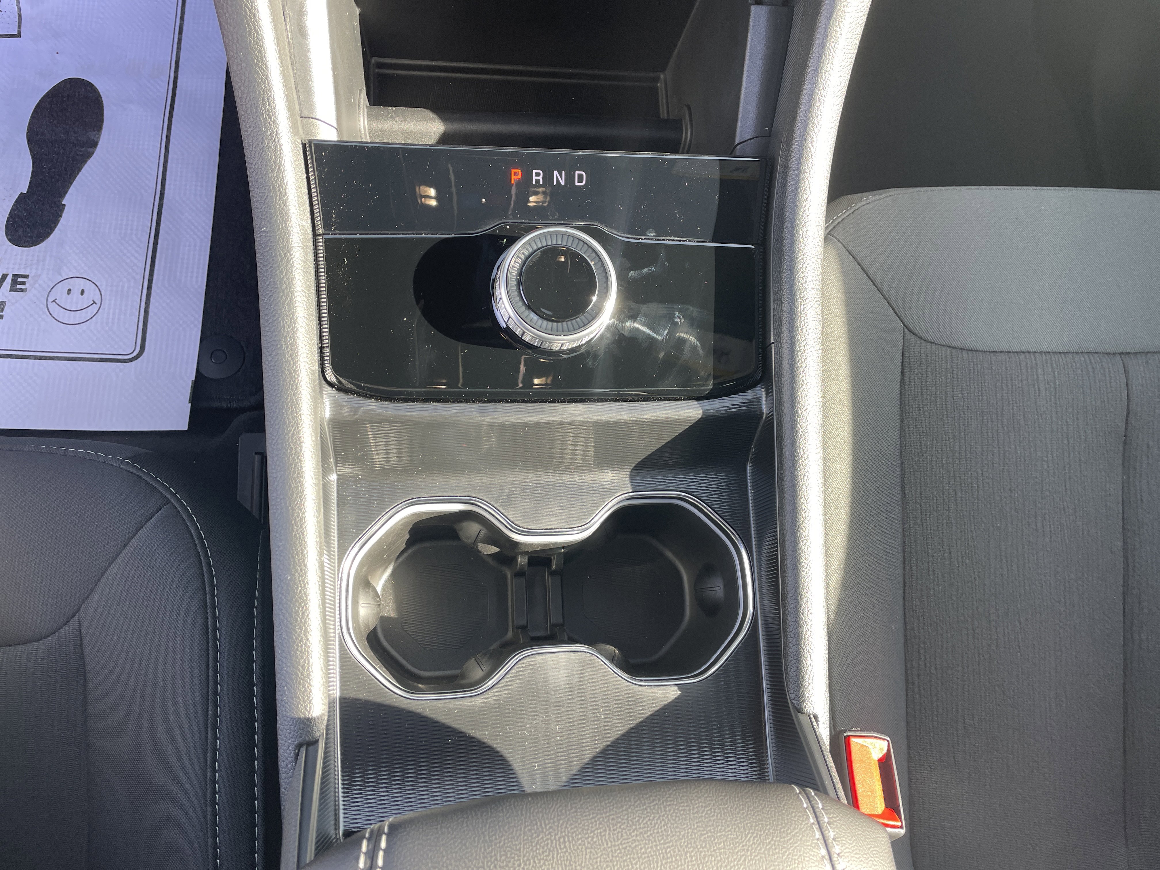 Used 2025 Jeep Grand Cherokee Laredo X image 17